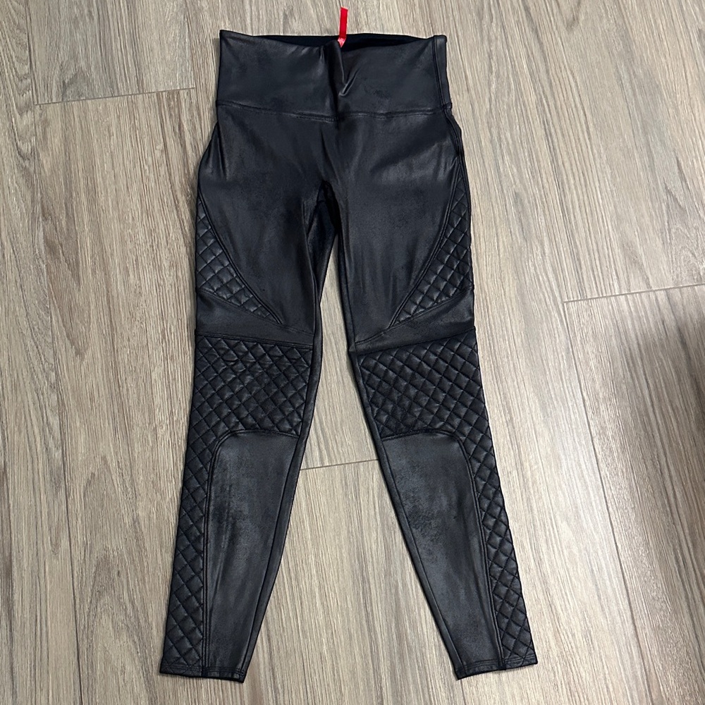 SPANX quilted Black Shaping Leggings